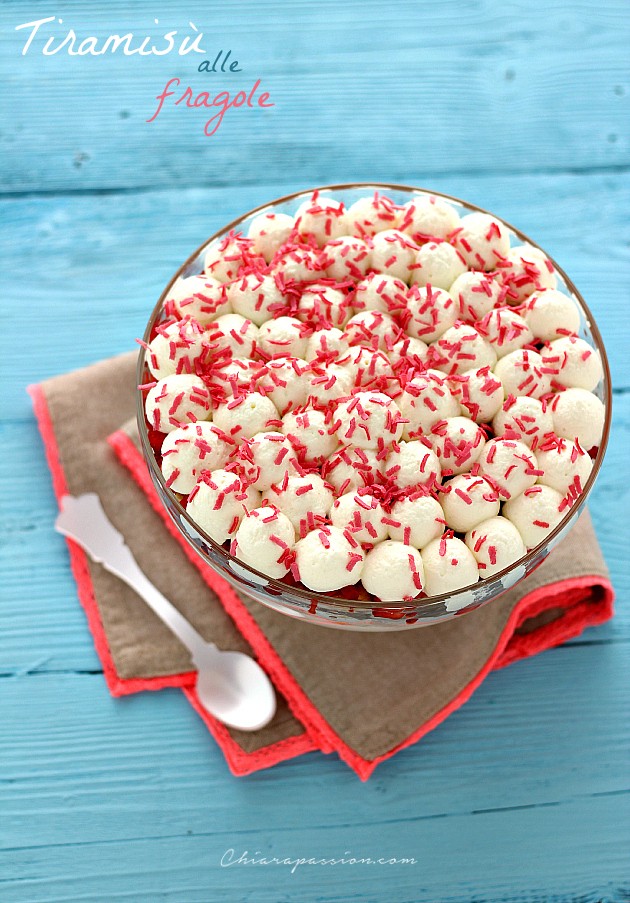 Tiramisù alle fragole senza uova
