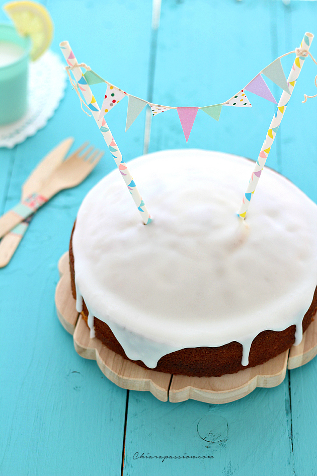 Torta al limone glassata