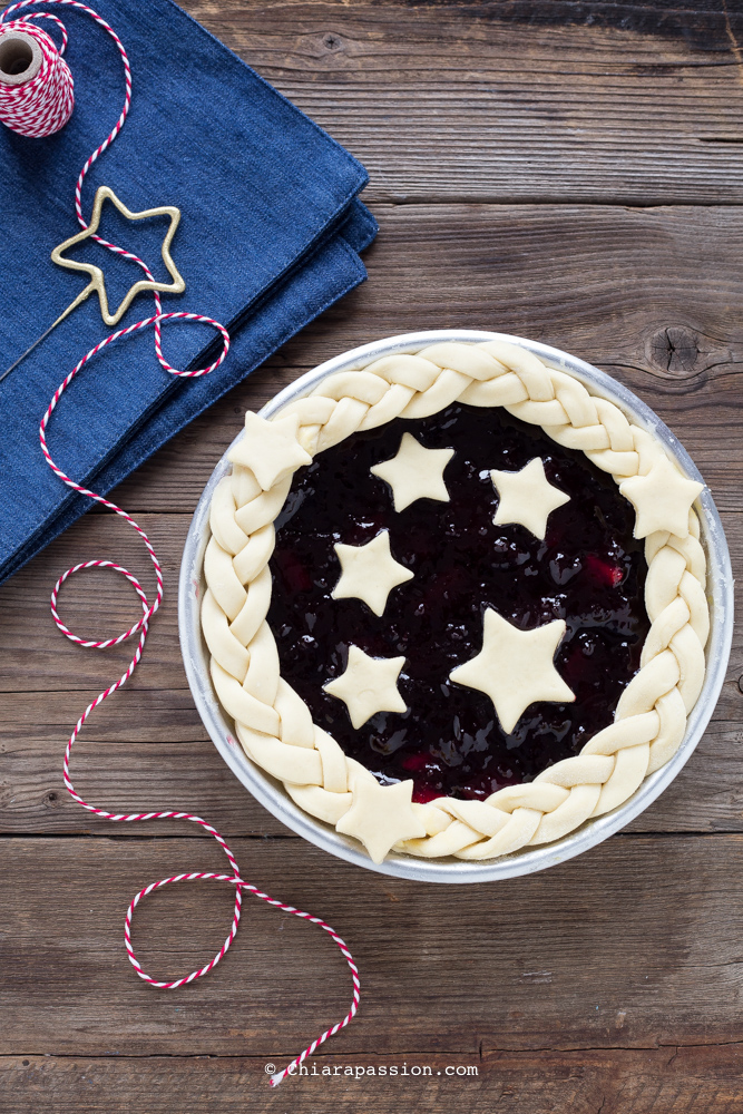 Crostata con bordo a treccia (Pie Crust)