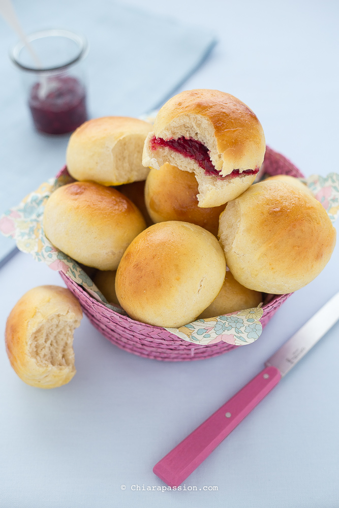 panini-da-buffet-panini-ai-fiocchi-di-latte-morbidi-facili