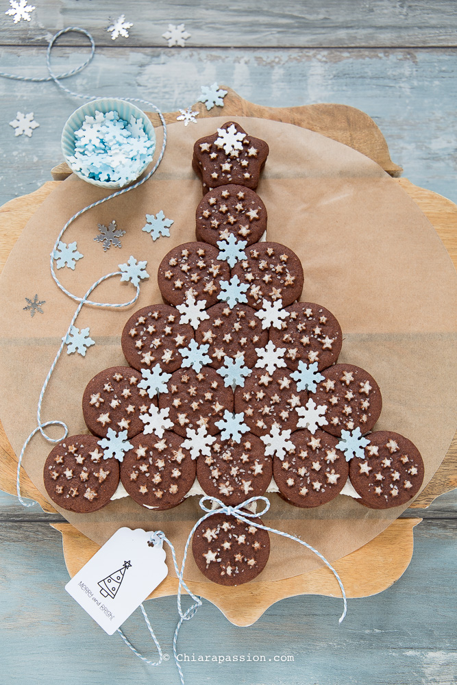 Albero Di Natale Fatto Con I Biscotti.Albero Pan Di Stelle Torta Pan Di Stelle Forma Albero Di Natale