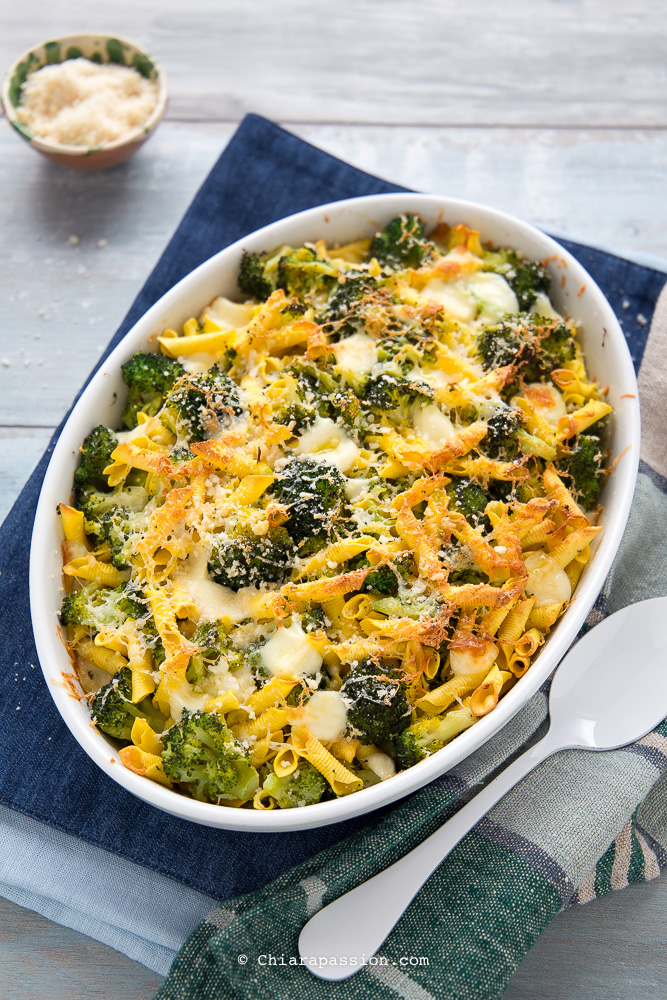 pasta gratinata al forno con broccoli