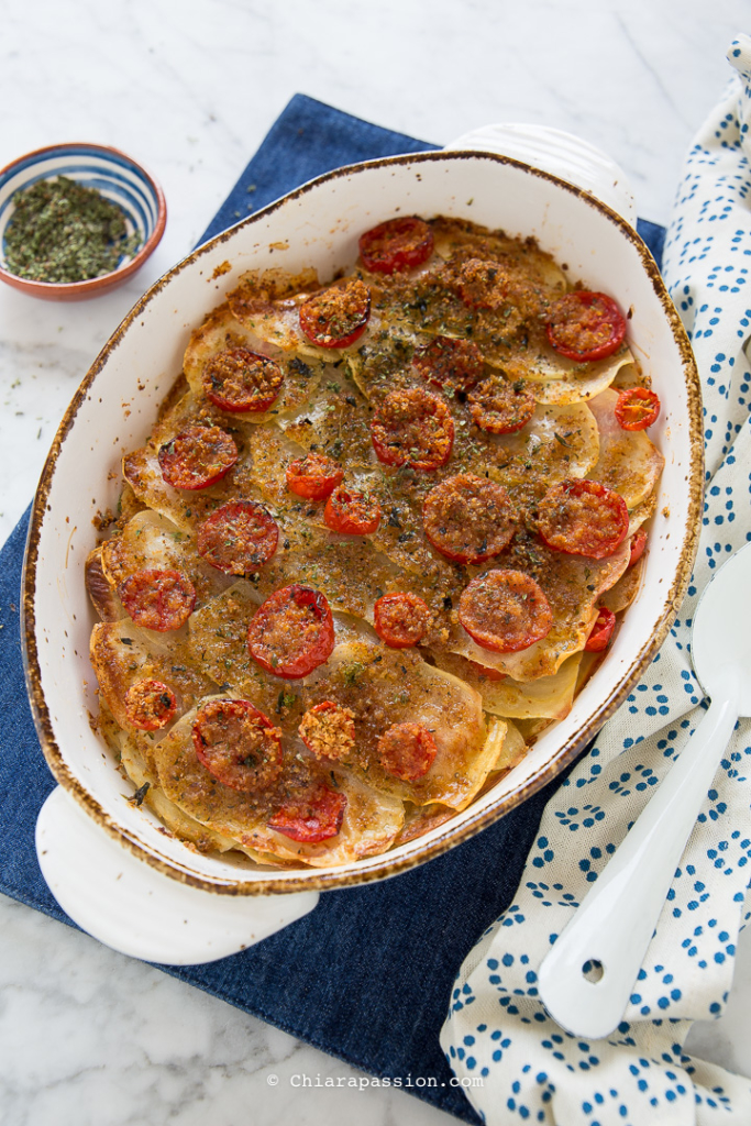 Patate e pomodori al forno