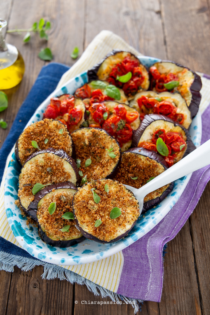 Melanzane al forno con pomodorini e gratinate
