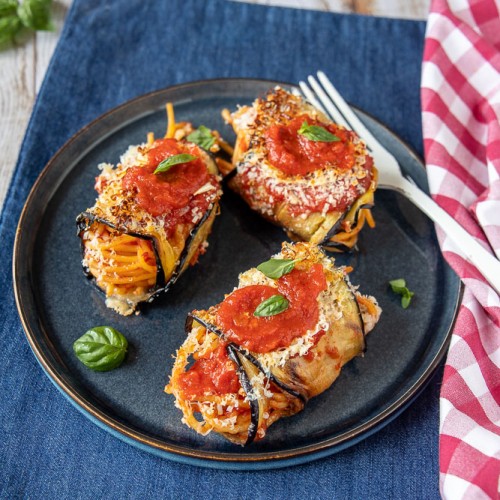 Involtini di melanzane ripieni di spaghetti