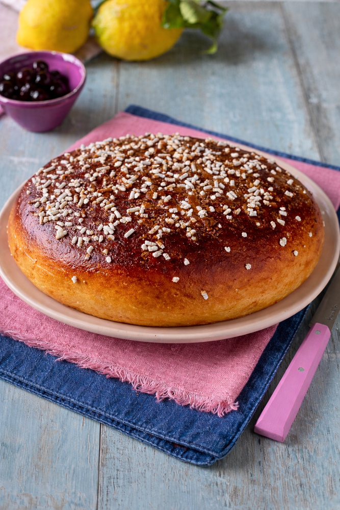 Polacca aversana brioche lievitata con zucchero in granella