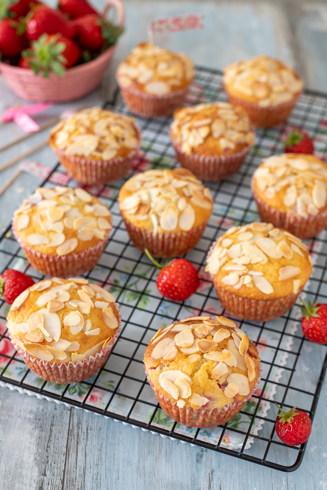 muffin alle fragole e mandorle